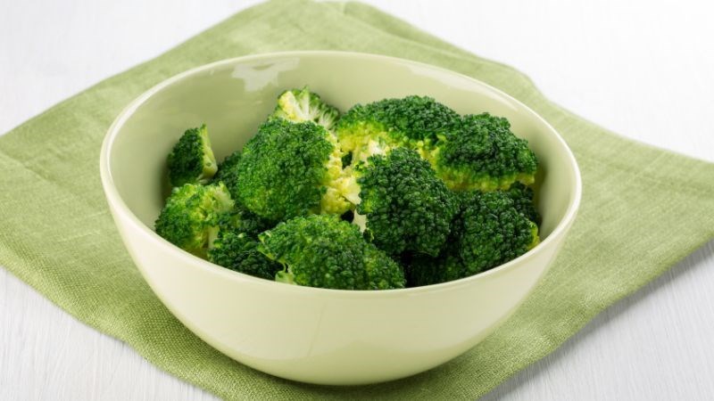 5 loại rau họ cải giúp giảm nguy cơ ung thư đại tràng: Ra ngoài chợ Việt là thấy bán đầy - ảnh 1