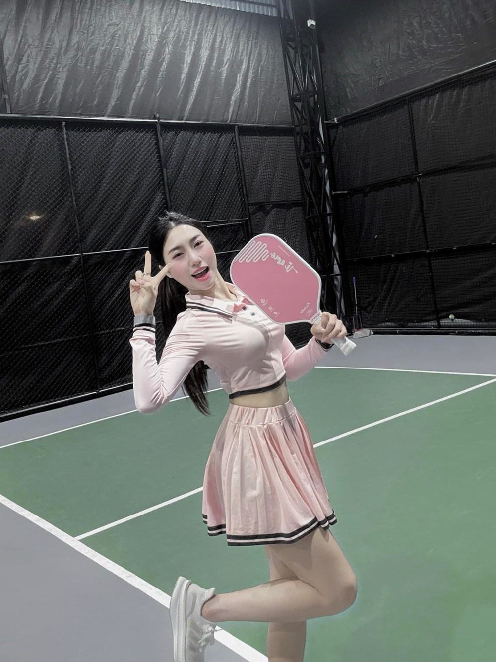 Hotgirl khoe chân dài thẳng tắp, nuột nà nhờ pickleball, hoá ra là em gái hot nhất làng bóng đá từng nhận Hoà Minzy là chị dâu - ảnh 6