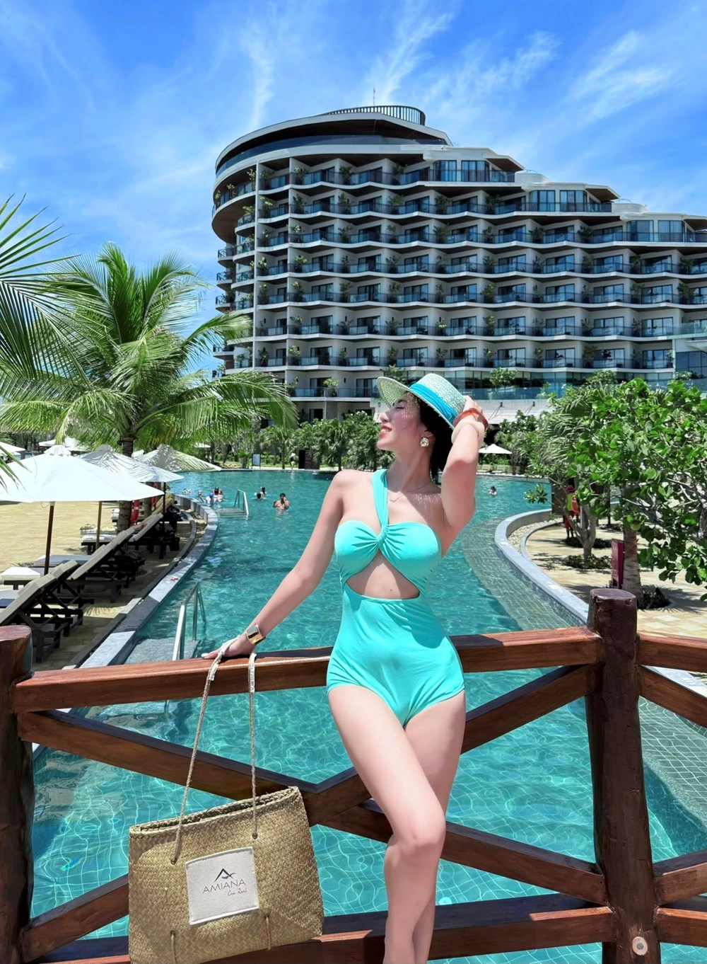 Hotgirl khoe chân dài thẳng tắp, nuột nà nhờ pickleball, hoá ra là em gái hot nhất làng bóng đá từng nhận Hoà Minzy là chị dâu - ảnh 9