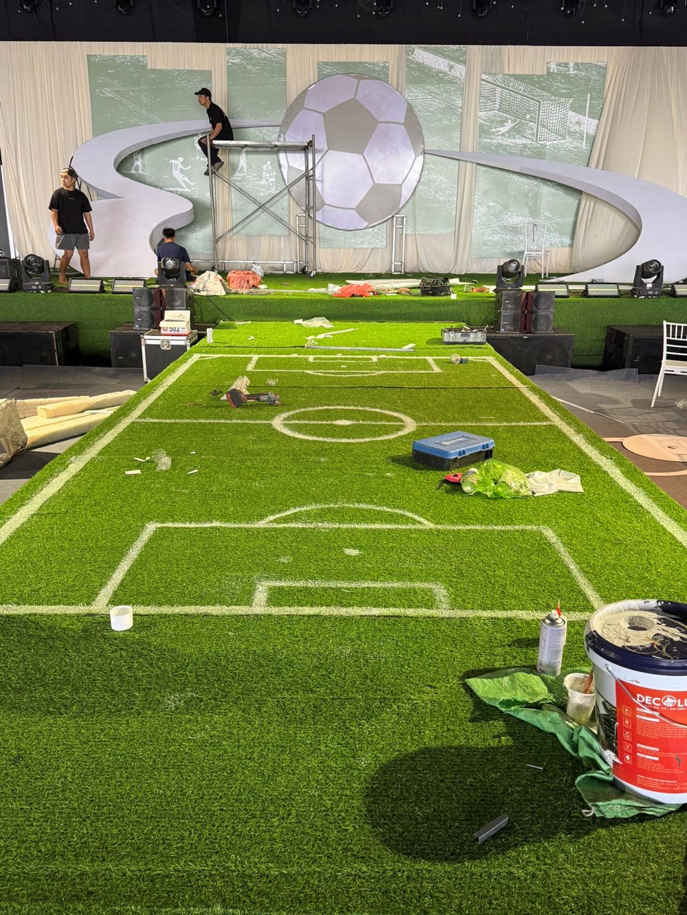 Đức Huy định “quay xe” ngay ngày cưới MC Huyền Trang Mù Tạt, rạp cưới 1.000m2 hoành tráng tính sao đây? - ảnh 6