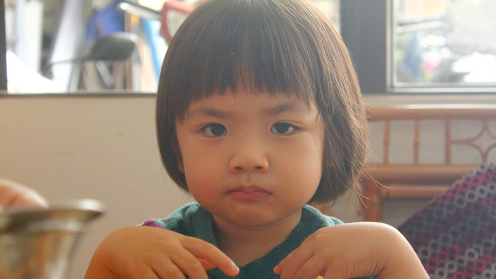 Định luật “cửa sổ vỡ” trong giáo dục: Những thói quen nhỏ đang âm thầm hủy hoại tương lai con - ảnh 1