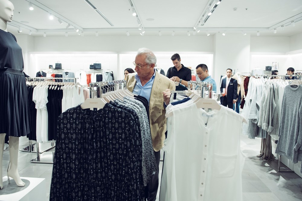 Nghịch lý Mango: Bước vào thời hoàng kim ở phương Tây nhưng “chết dần chết mòn” ở châu Á - ảnh 1