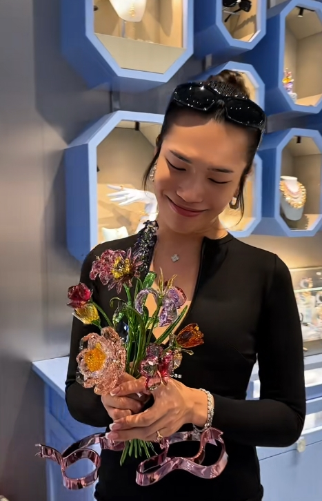 Beauty blogger - TikToker 1,3 triệu followers Hoàng Thạch là ai?  - ảnh 5