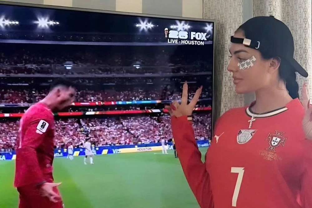 Từ nhân viên bán hàng thành vợ Ronaldo: Điều thay đổi cuộc đời không chỉ là CR7 - ảnh 1