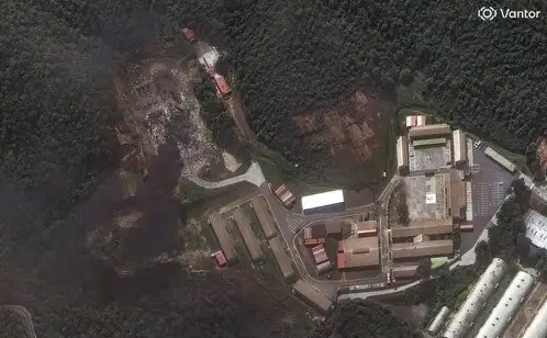 Căn cứ đầu não Venezuela bị Mỹ tấn công: Ảnh vệ tinh lộ thiệt hại nghiêm trọng - ảnh 4