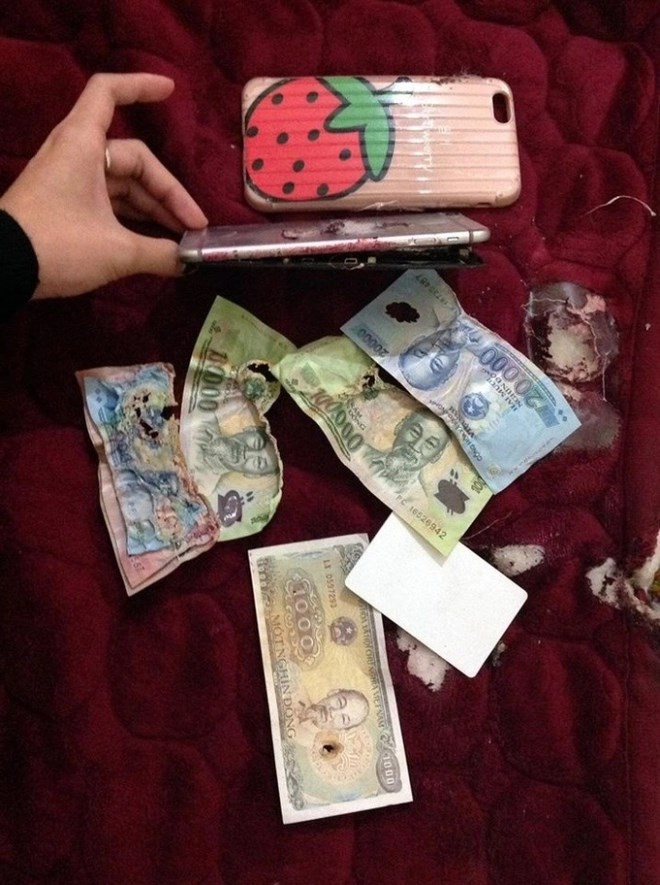 Tôi vừa bỏ ngay việc cất tiền trong ốp điện thoại!  - ảnh 2