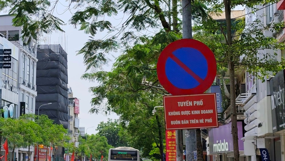 Chú ý: Không có biển cấm nhưng dừng, đỗ ở đây vẫn có thể bị phạt nhiều tiền - ảnh 4