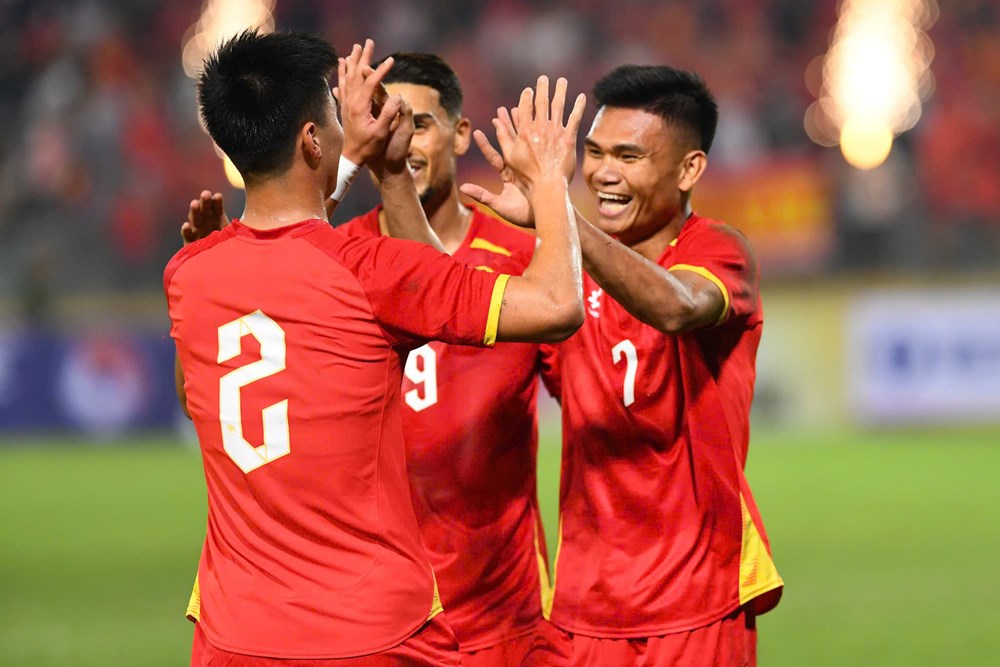 Vì sao FIFA và AFF không thể gộp hai giải ASEAN Cup thành một, buộc phải tổ chức riêng? - ảnh 2