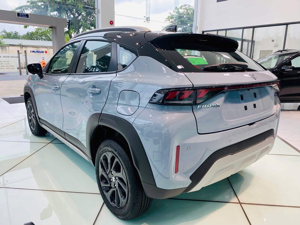Xe hybrid tiết kiệm xăng của Nhật ưu đãi mạnh, giá chỉ hơn 400 triệu: Áp lực lớn cho KIA, Hyundai? - ảnh 2