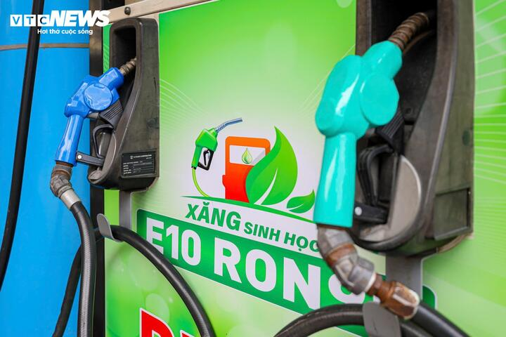 Xăng E10 bán toàn quốc từ 1.6: Các mẫu xe máy này cần đặc biệt lưu ý! - ảnh 1