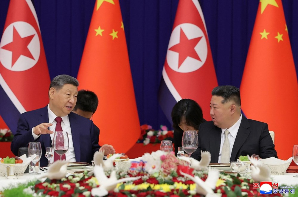 Chủ tịch Trung Quốc thăm Triều Tiên sau 7 năm: Tam giác chiến lược mới dần hình thành - “Bàn cờ” Đông Bắc Á nóng lên - ảnh 2