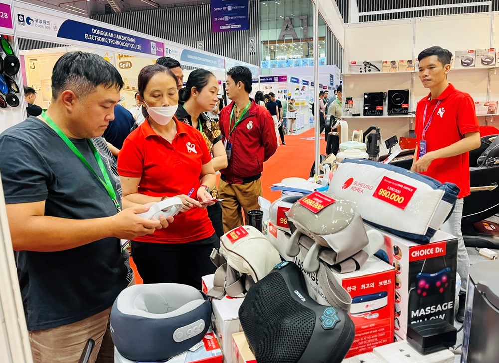 Mặt hàng thiết bị điện tử hỗ trợ chăm sóc sức khỏe người tiêu dùng.