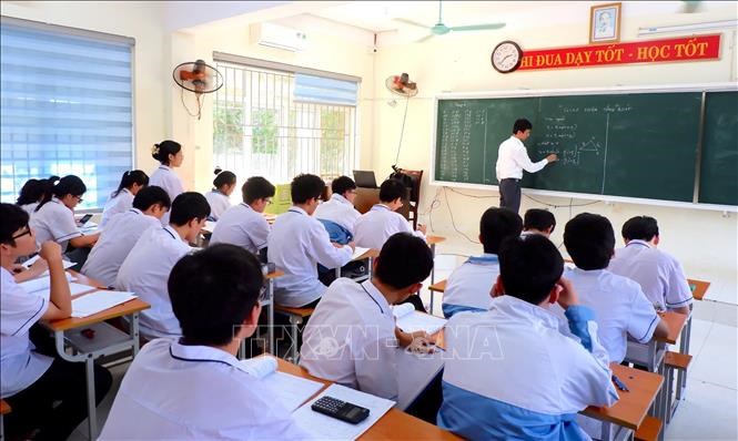 Giờ Vật lý tại Trường THPT chuyên Lam Sơn (Thanh Hóa). Ảnh minh họa: TTXVN phát