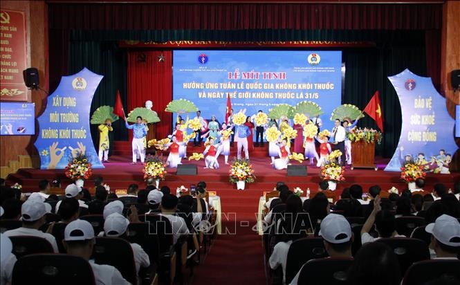 Quang cảnh Lễ mít tinh.