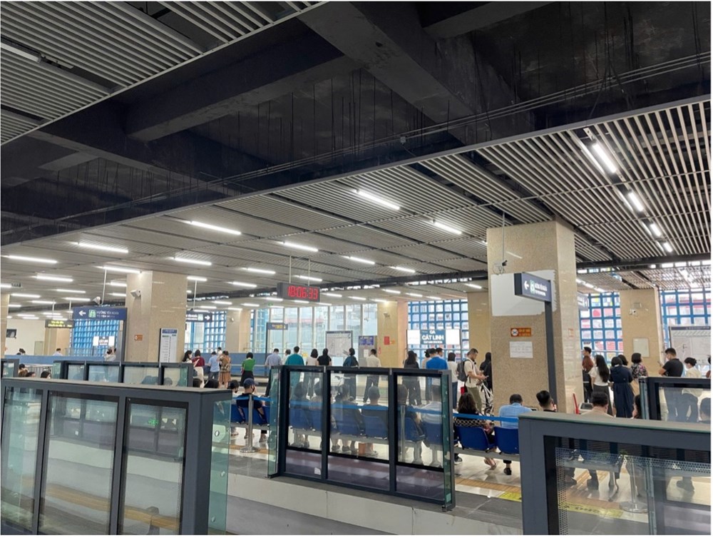 Metro Cát Linh - Hà Đông tiếp tục gặp sự cố.