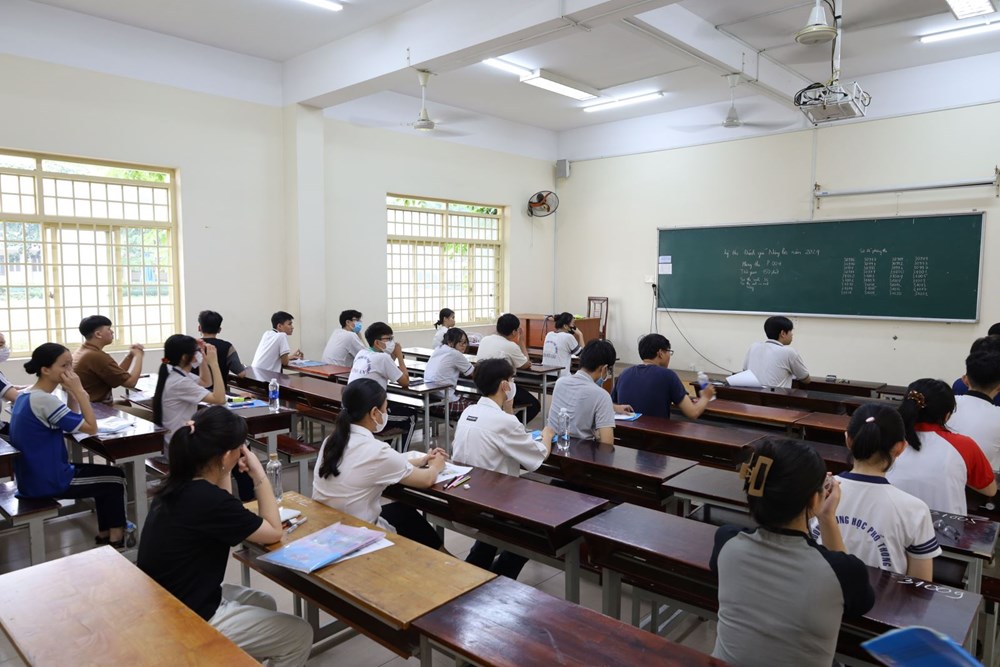 Thí sinh tham gia kỳ thi Đánh giá năng lực. Ảnh: N.T