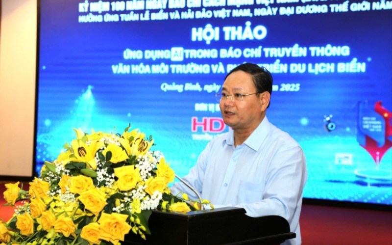 Thứ trưởng Lê Minh Ngân phát biểu tại hội thảo.