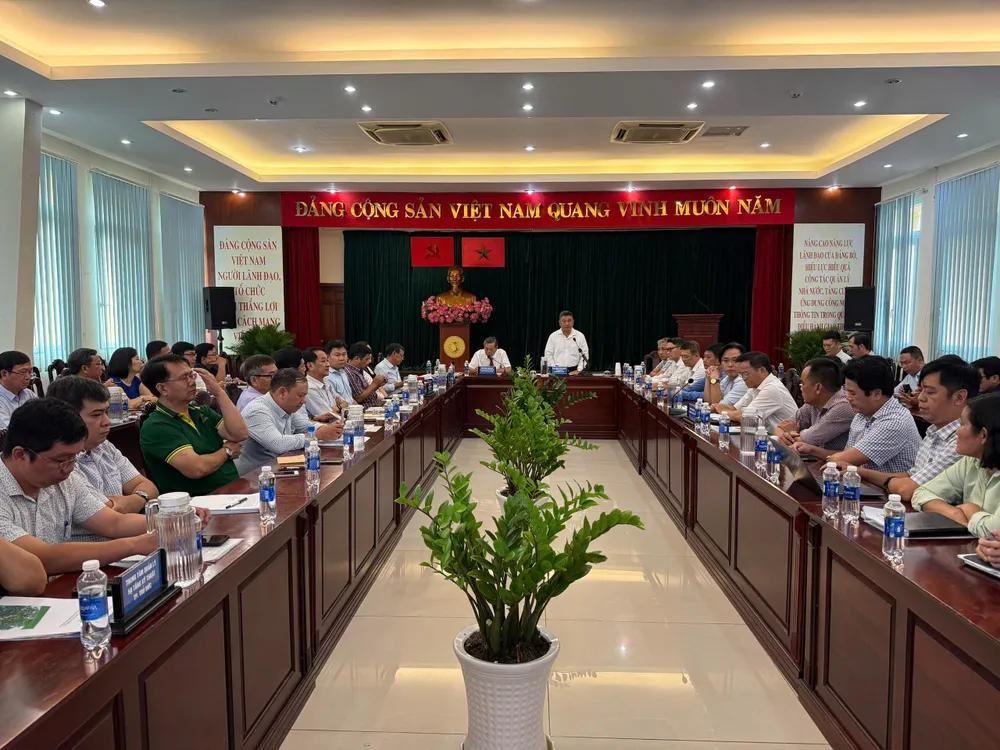 Quang cảnh tọa đàm “Quản lý an toàn cây xanh đô thị trên địa bàn TPHCM