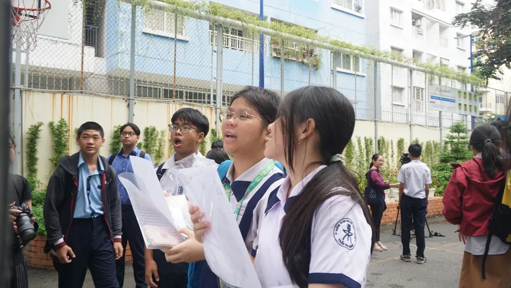 Thí sinh tham gia kỳ thi tuyển sinh lớp 10 Trường Phổ thông Năng khiếu năm học 2025-2026