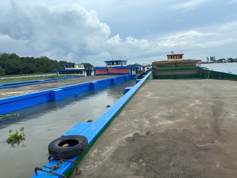 Phương tiện vi phạm bị lực lượng chức năng bắt giữ tại ngã ba Sông vàm Cỏ, Sông Soài Rạp và <br> sông Cần Giuộc (Long An).
