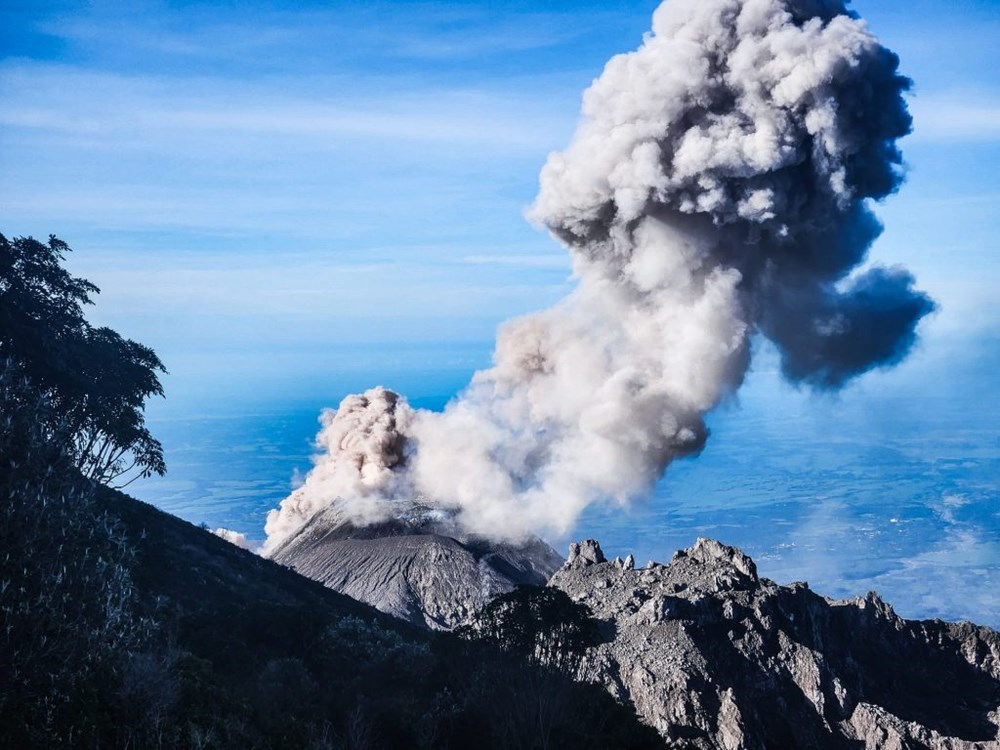 Núi lửa Santiaguito. Ảnh: quetzaltrekkers.com