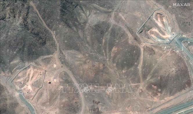 Hình ảnh vệ tinh Maxar cho thấy các lối vào đường hầm tại cơ sở hạt nhân Fordow của Iran sau cuộc không kích của Mỹ ngày 22.6.2025. Ảnh: Insider/TTXVN
