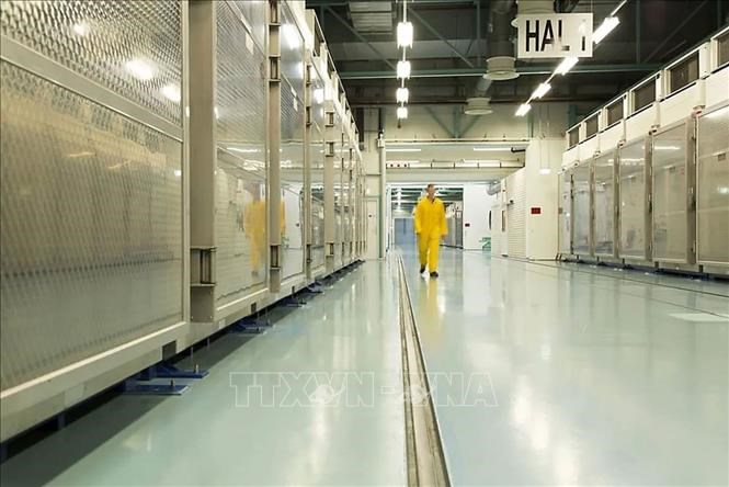 Bên trong cơ sở hạt nhân Fordow của Iran. Ảnh: EPA/TTXVN