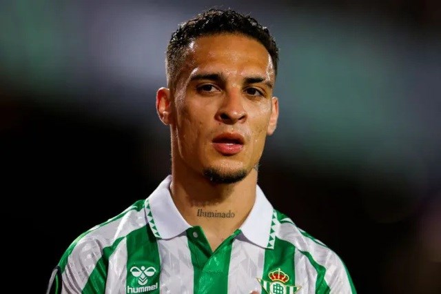 Real Betis khó mua đứt Antony vì giá cao.