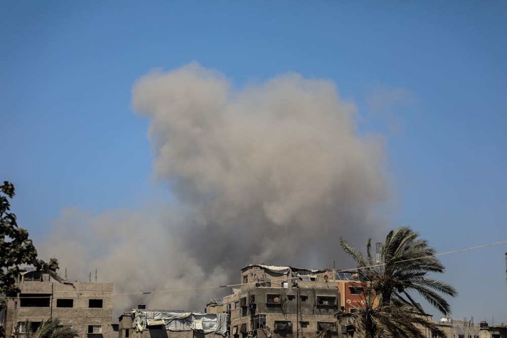 Khói bốc lên sau cuộc không kích của Israel tại Gaza. Ảnh: THX/TTXVN