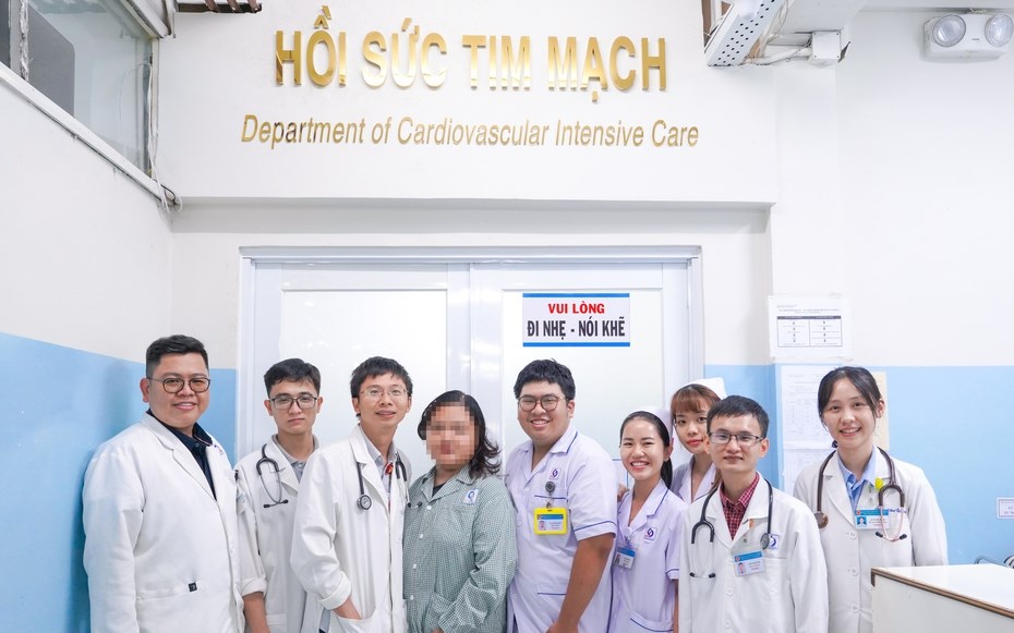 Cứu sống nữ sinh béo phì độ III bị nhiễm trùng nặng - ảnh 1