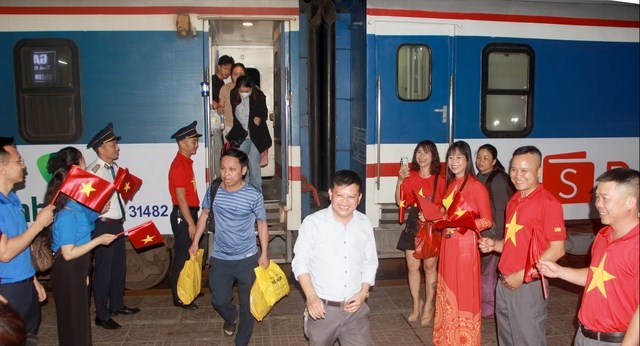 Đường sắt cao tốc sẽ giảm tải hành khách cho tuyến đường sắt hiện tại và đường bộ cao tốc. Ảnh Q.A.
