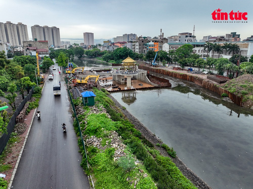 Các phường dọc sông Tô Lịch phải cải tạo 2 bên bờ sông xong trước ngày 30.8.2025.