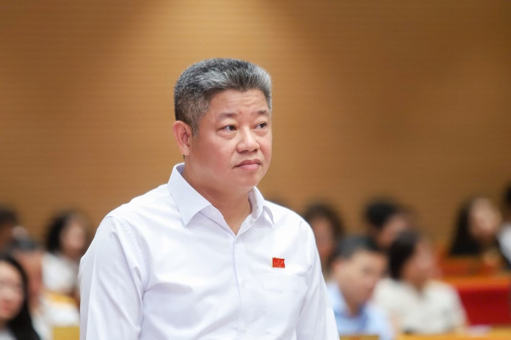 Phó Chủ tịch UBND TP Hà Nội Nguyễn Mạnh Quyền phát biểu.