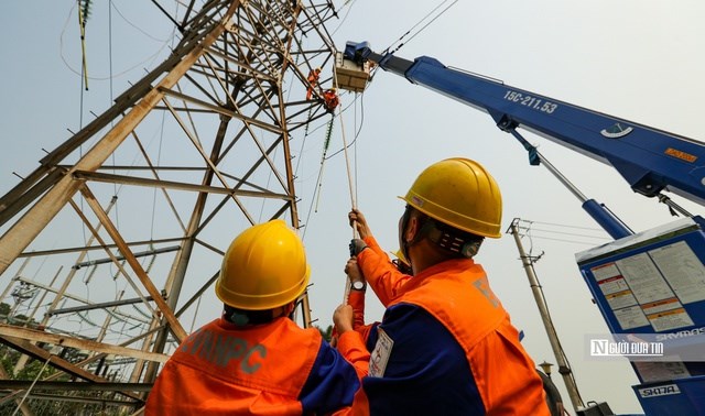Trong 6 tháng đầu năm 2025, sản lượng điện toàn hệ thống đạt 155,79 tỷ kWh (Ảnh: Phạm Tùng).