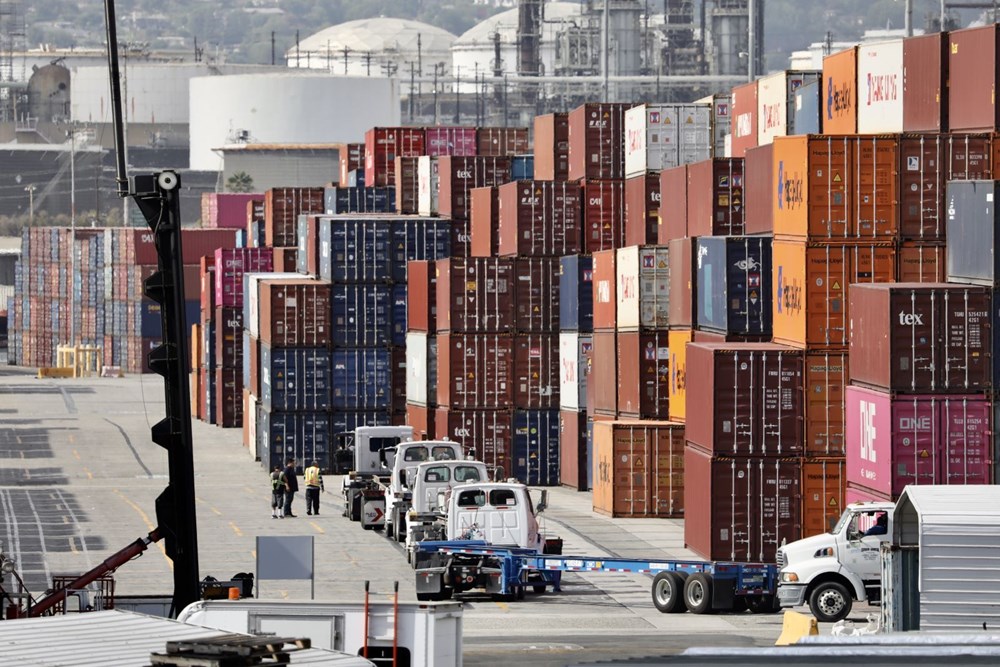 Các container hàng hóa tại cảng Long Beach, bang California, Mỹ. Ảnh: THX/TTXVN