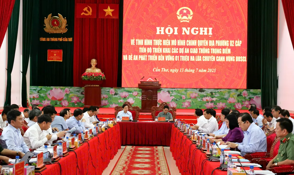 Quang cảnh buổi hội nghị