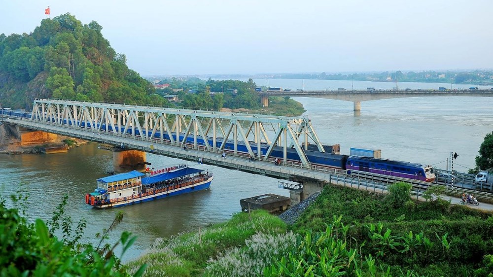 Ngày 15.7, khu vực Thanh Hóa đến Đà Nẵng nắng nóng, có nơi vượt 37 độ C.