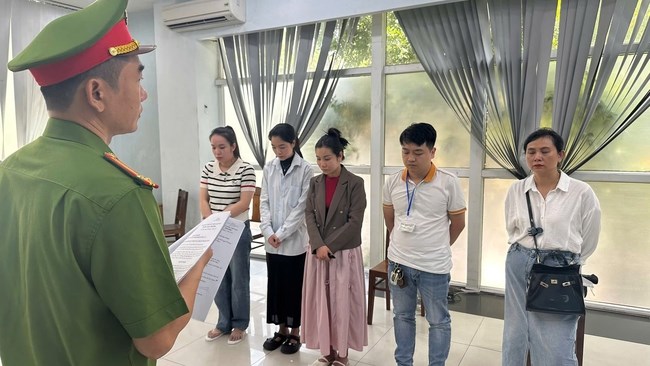 Các đối tượng bị khởi tố trong vụ án.