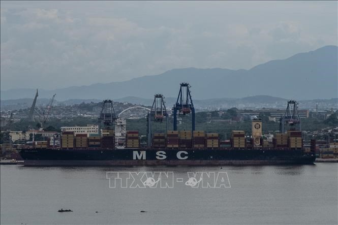 Quang cảnh cảng hàng hóa ở Rio de Janeiro, Brazil. Ảnh: THX/TTXVN
