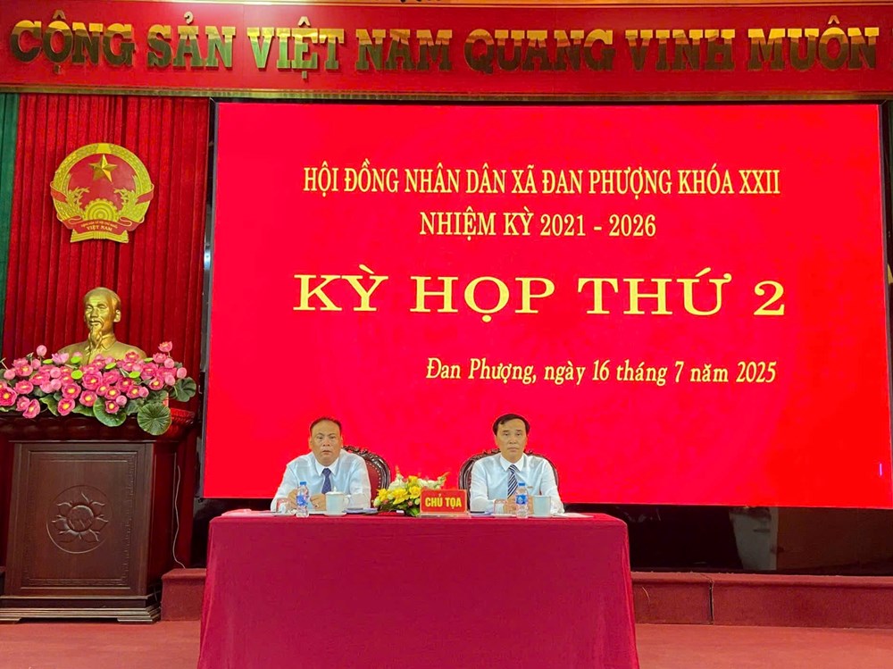 Kỳ họp thứ 2 - HĐND xã Đan Phượng. Ảnh: Phượng Đan