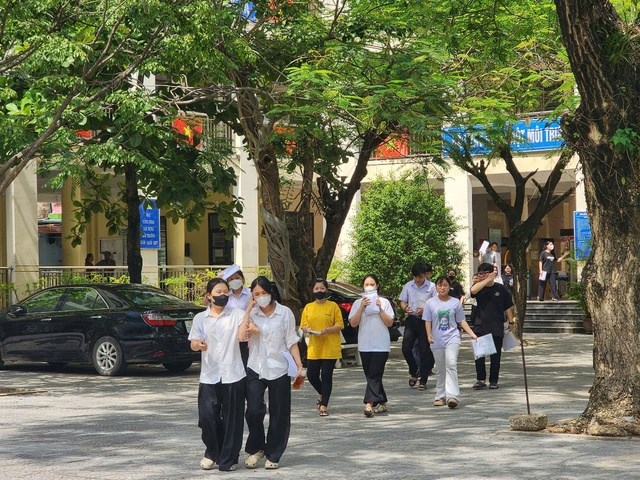 Tại thành phố Đà Nẵng, các trường chuyên và công lập chất lượng cao vẫn giữ vững thế mạnh.