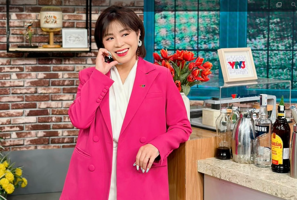 MC Hoàng Linh là gương mặt quen thuộc trên một số chương trình của VTV. Ảnh: FBNV