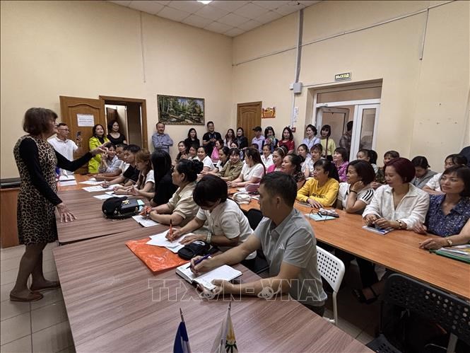 Lớp học tiếng Nga cho kiều bào tại Upha.