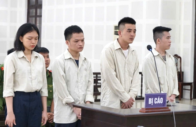 Các bị cáo tại phiên tòa.