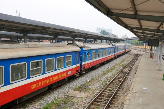 Dừng tàu hoả tuyến Gia Lâm – Nam Ninh, siết chặt an toàn đường sắt ứng phó bão Wipha.