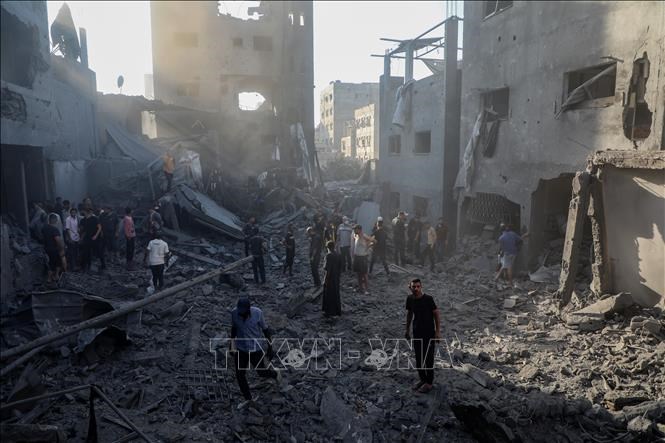 Cảnh tàn phá sau cuộc không kích của Israel tại Gaza. Ảnh: THX/TTXVN