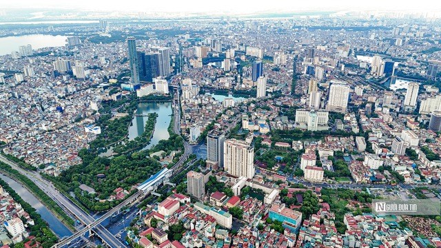 Bộ Tài chính đề xuất thuế thu nhập cá nhân đối với thu nhập từ chuyển nhượng BĐS của cá nhân cư trú được xác định bằng thu nhập tính thuế nhân với thuế suất 20% theo từng lần chuyển nhượng (Ảnh: Hữu Thắng).
