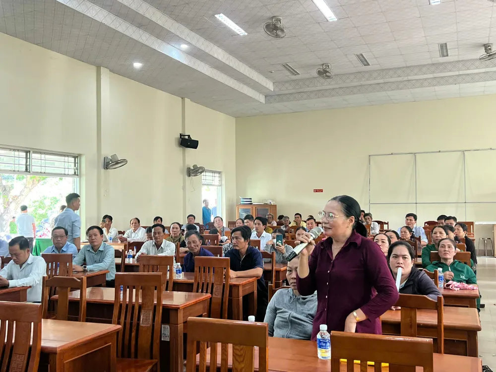 Người dân phản ánh bức xúc về bãi rác bị ô nhiễm ảnh hưởng đến môi trường sống