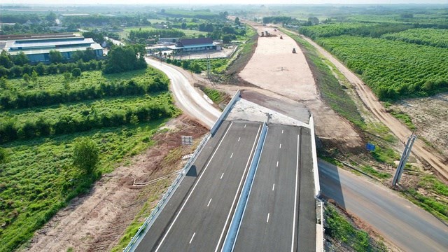 Dự án cao tốc Biên Hòa - Vũng Tàu đang đẩy nhanh tiến độ thi công