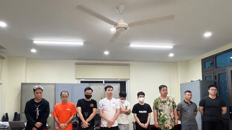 Các đối tượng có liên quan.